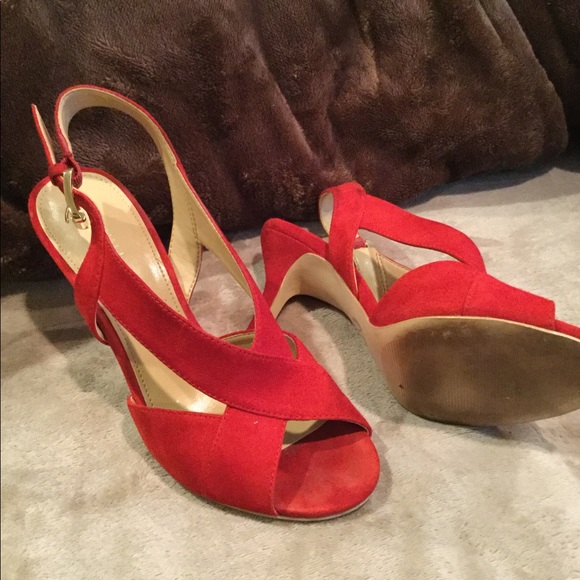 Shoes - Picture 1 of 3